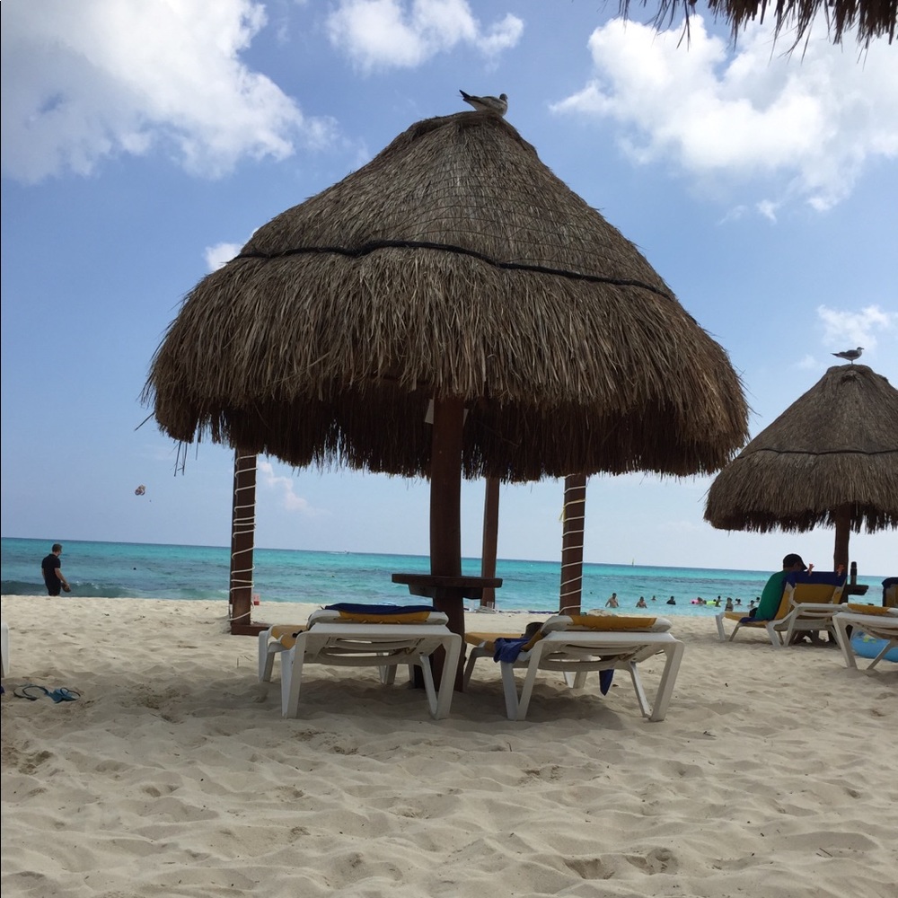 Meet your Posher, Raquel